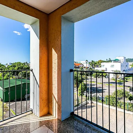 Suite Com Vista Para Praia Dentro De Hotel - Seazone Ilctop Florianopolis Exterior photo
